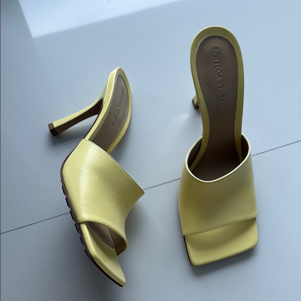 Bottega Veneta Yellow Heels